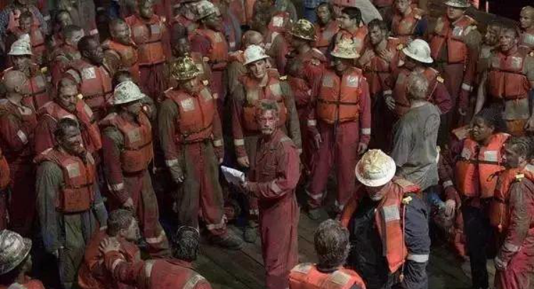 墨西哥湾原油泄漏事件_墨西哥湾原油泄漏事故幸存者经历_Mike Williams 深海地平线油井泄露事件