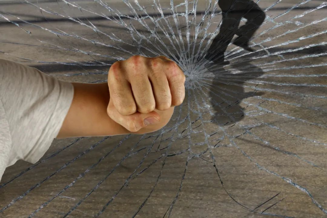 外汇交易三座大山_外汇交易 分析_外汇稳定盈利方法