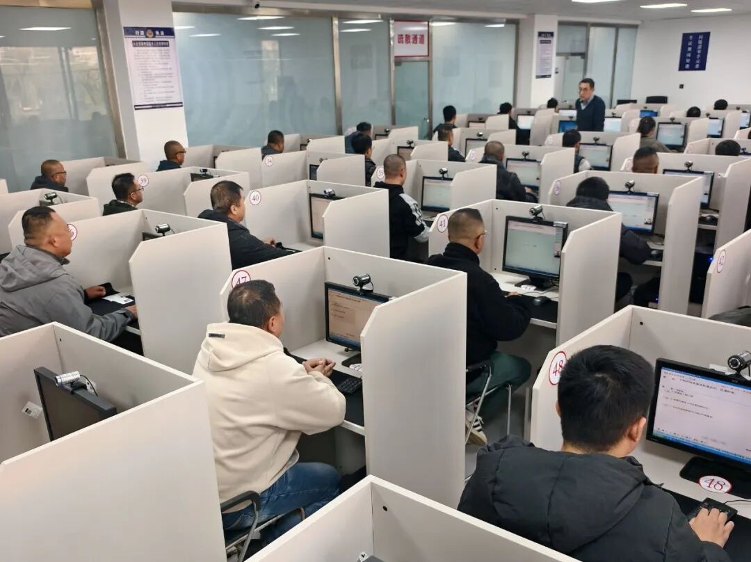 道路运输从业资格证报名条件_证券从业资格证过期_辽宁公安APP背景核查流程